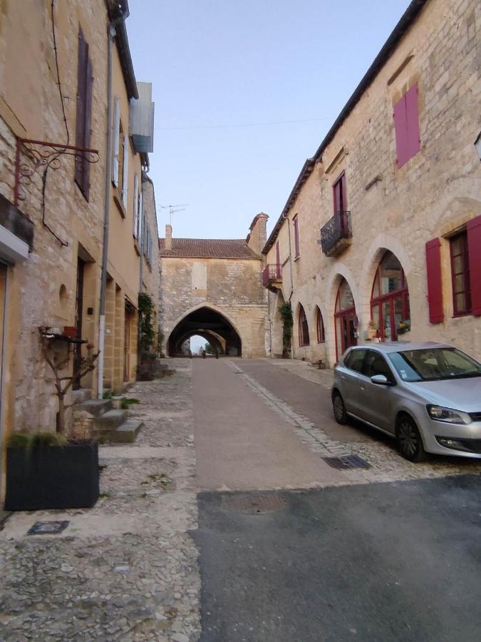 Au Bonheur Des Ruelles Bed and Breakfast Monpazier Exteriör bild